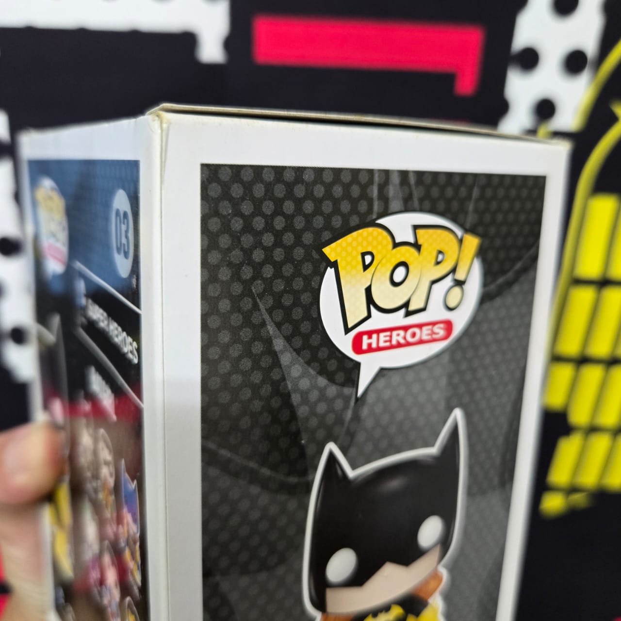 **BOX NOT MINT** Pop! Heroes Batgirl (03)